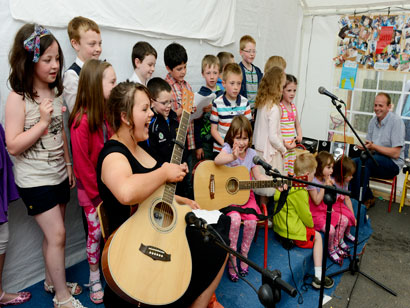 Family day singing